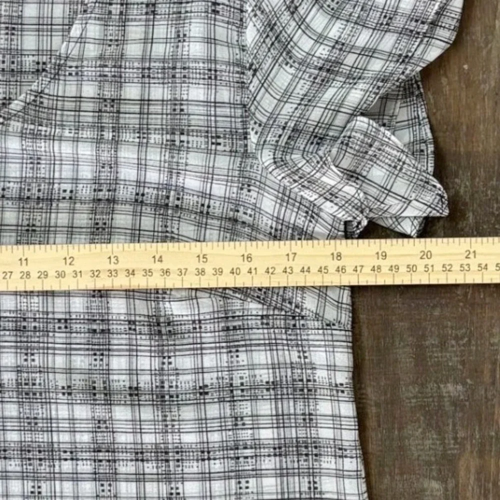 Cabi Sheer Fairy Goth Black White Grid V-Neck Tiered Flutter Sleeve Blouse XS - Picture 6 of 9